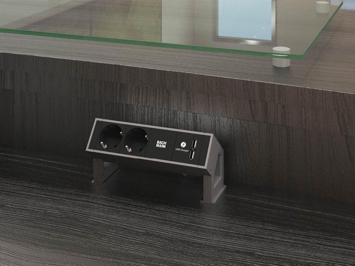 Bachmann DESK 2 - 2x Steckdose, 1x USB Charger (937.8001), schwarz/silber Anwendungsbeispiel Bachmann DESK 2 - 2x Steckdose, 1x USB Charger (937.8001), schwarz/silber Anwendungsbeispiel
