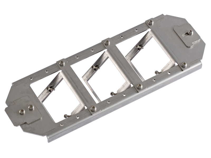 Bachmann Halterung OBO Bettermann Bodentank 3-fach (917.067) Bachmann Halterung OBO Bettermann Bodentank 3-fach (917.067)