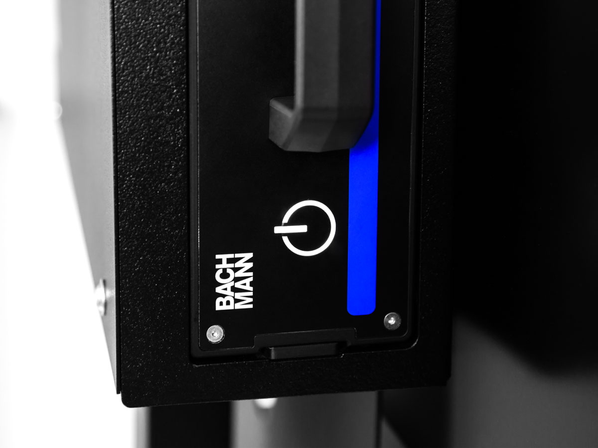Bachmann Autarker Monitor mit Trolley Digital Signage, schwarz (701.0003) Statusanzeige