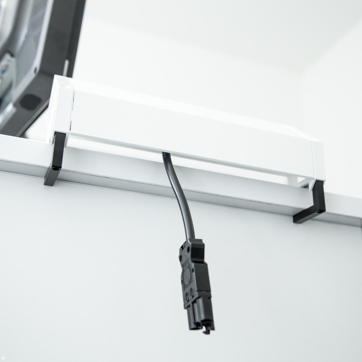 Bachmann DESK 2 2x Steckdose 2x USB Charger 2x CAT6a (902.358), 0,2m Kabel GST18 Bachmann DESK 2 2x Steckdose 2x USB Charger 2x CAT6a (902.358), 0,2m Kabel GST18