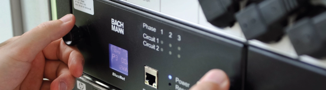 Bachmann IT PDU Basic horizontal 19 Zoll mit Sicherung Bachmann IT PDU Basic horizontal 19 Zoll mit Sicherung