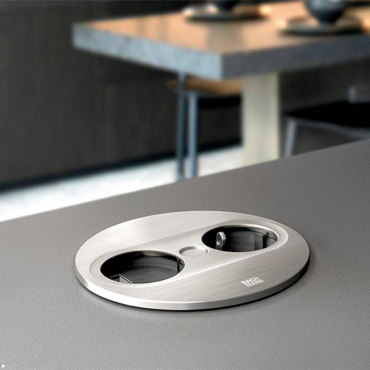 Bachmann TWIST 2 1x Steckdose 1x USB-Charger A/C, GST18, rund (946.012) silber, Anwendungsbeispiel, Abb. ähnlich Bachmann TWIST 2 1x Steckdose 1x USB-Charger A/C, GST18, rund (946.012) silber, Anwendungsbeispiel, Abb. ähnlich