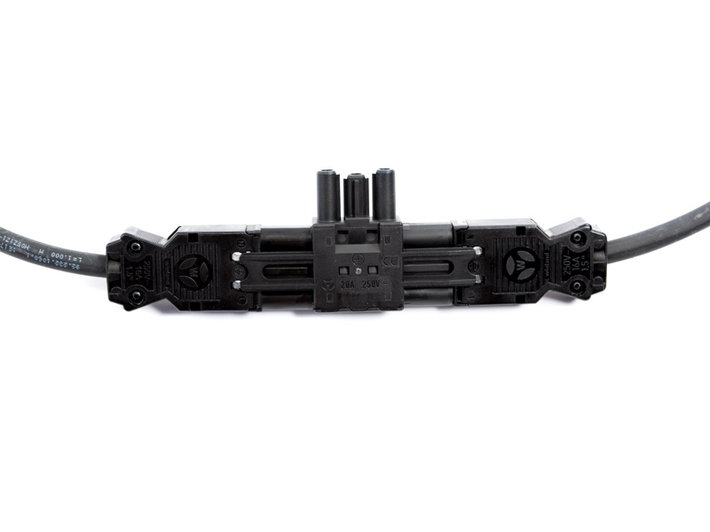 Bachmann Verteilerblock Wieland mit GST18 1E/2A flach (375.102) Bachmann Verteilerblock Wieland mit GST18 1E/2A flach (375.102)