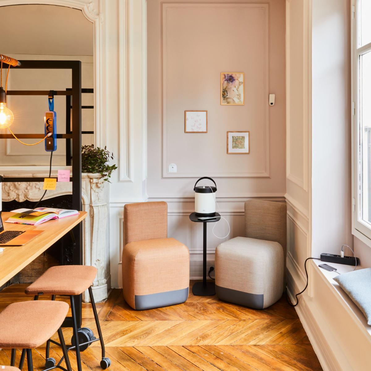 Bachmann MOV:E Power Unit 2x USB A/C Charger mit Schloss Adapter, weiß (BM0011008), Anwendungsbeispiel