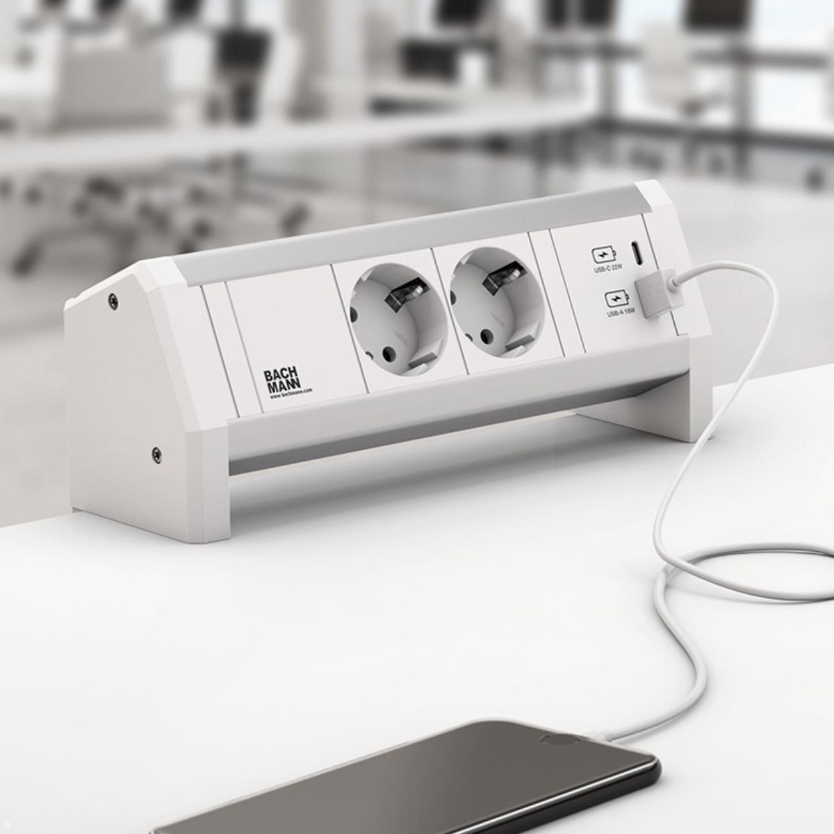 Bachmann DESK 1 WHITE 2x Steckdose mit USB-Charger A/C (902.0290) Anwendungsbeispiel Schreibtisch Abb. ähnlich Bachmann DESK 1 WHITE 2x Steckdose mit USB-Charger A/C (902.0290) Anwendungsbeispiel Schreibtisch Abb. ähnlich