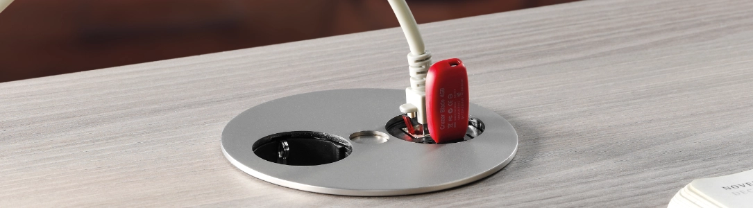 Bachmann Einbausteckdose TWIST Mehrfachsteckdose USB Keystone Modul Tischanschlussfeld Bachmann Einbausteckdose TWIST Mehrfachsteckdose USB Keystone Modul Tischanschlussfeld